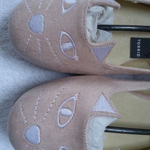 Torrid blush kitten cat,size 9